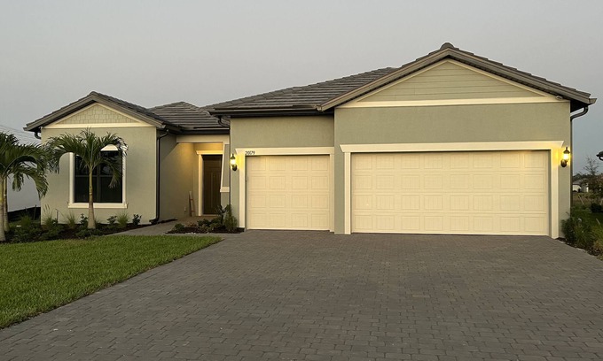 Estero House | New stunning luxury home with resort amenities, minutes to golf