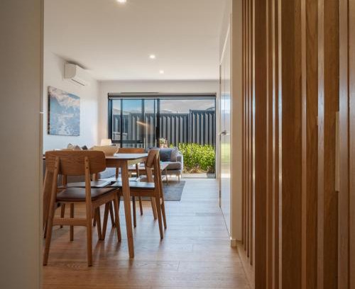 Albert Town House | New & Stylish Townhouse - Explore Wanaka, Ski Cardrona
