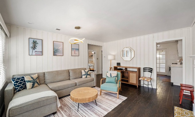 Silver Strand House | NEW - Surf Bungalow w/Hot Tub - Steps from Beach