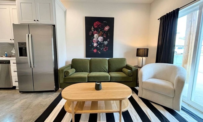 Lafayette House | NEW-Teche House-KING Bed-Cajun Getaway-Fast Wi-Fi
