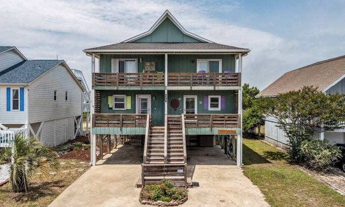Holden Beach House | New! That's What Sea Said-Beach Vibes So Good, Even Your Dog Will Instagram It!