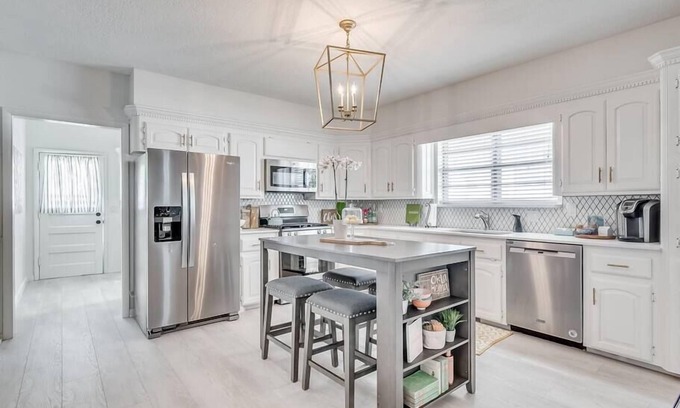 Edmond House | NEW! The Jewel of Edmond