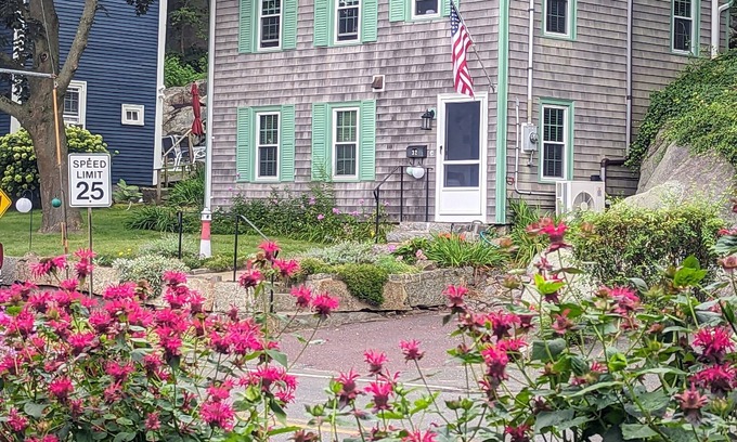 Rockport House | NEW "Tranquil Seas" Rockport SUMMER Rental - Convenience, Comfort and Charm