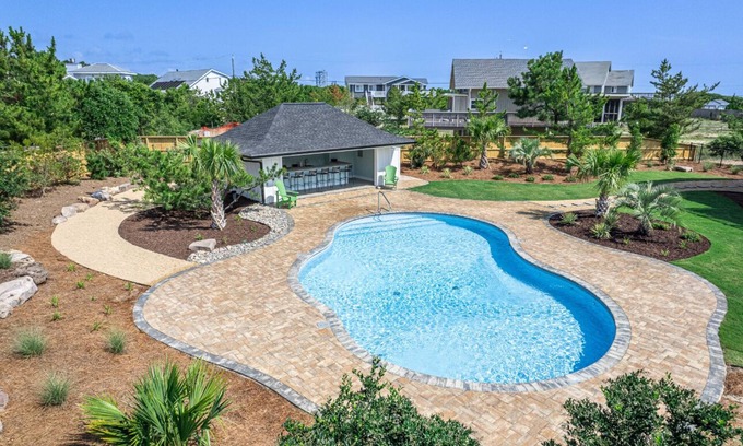 Sandbridge House | *NEW* Trident North- Dog Friendly, Pool, Beach Access, LVP Flooring!