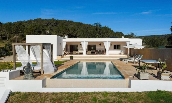 Santa Eulalia del Rio Villa | New! Villa Can Vinyes