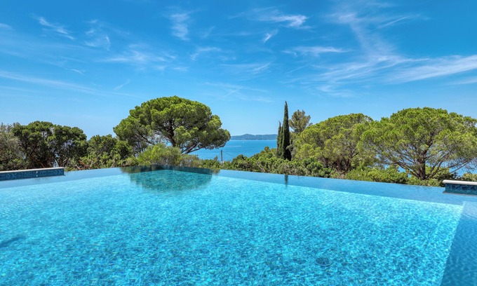 Cavaliere House | New villa of 500m2 - sea view, located in the private domain of Cap Nègre