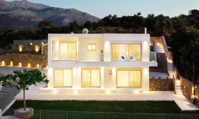Sissi Villa | New villa Tetragon 2021