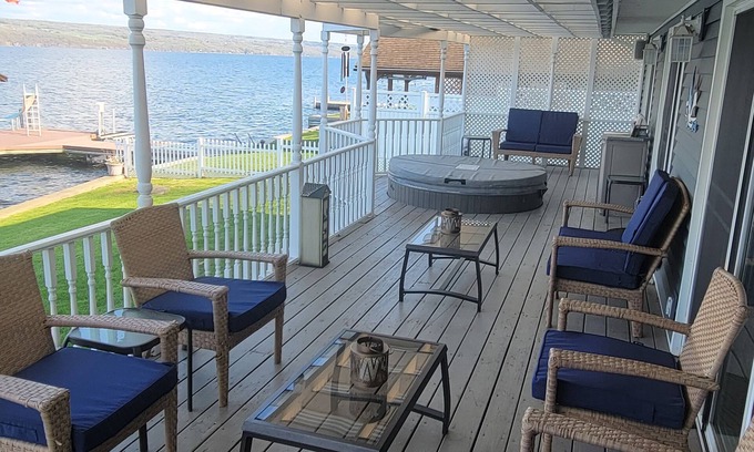 Valois House | New Winedown Oasis, Spectacular Views-Seneca Lake