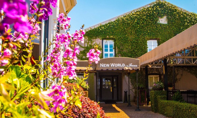 Downtown Hotel | New World Inn, Downtown Pensacola