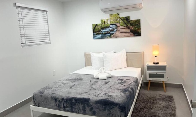 Conway Apartment | NewCentrally Located 1 Bedroom Loft Apart Orlando.