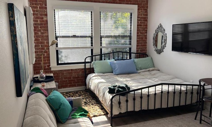 Little Armenia Apartment | Newlodge East Hollywood Retreat