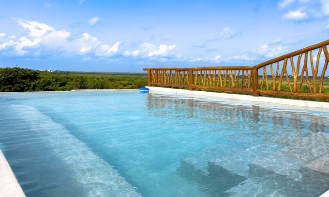 Puerto Morelos Apartment | Newly build 2 bedroom, luxury apartment a few steps from beach.