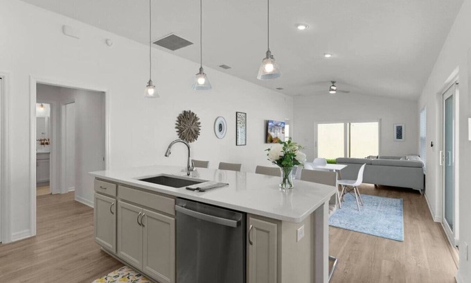 Sumter County House | Newly built 3 bedroom with Golf Cart!