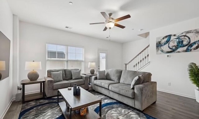 Spring Hill House | Newly built Charming 3-bedroom townhome with amenities Spring Hill