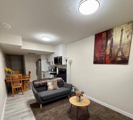Regina Apartment | Newly Built Cozy Cove Suite