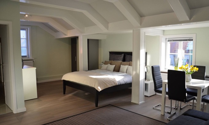 Krokau Apartment | Newly built holiday apartment in a modern country house style. 10 min cycle path to the beach
