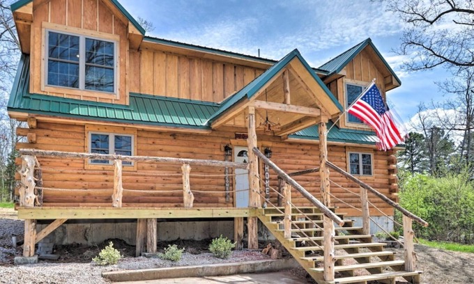 Cuba Cabin | Newly built LOG Cabin-Float, Golf, Hike, Hunt, Fish, visit a winery.Relax!