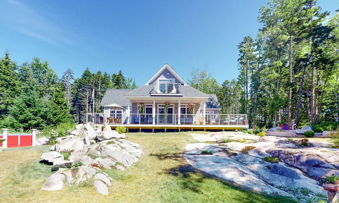 Spruce Head House | Newly-constructed, bayfront retreat with fast WiFi, firepit, & private beach