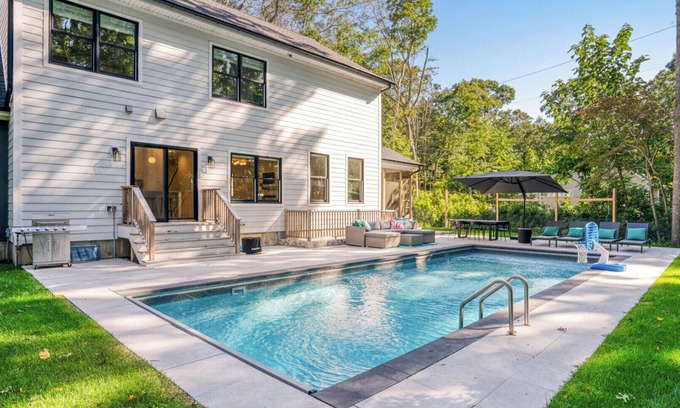 Southold House | Newly Constructed Modern Vacation Villa Minutes to some of the best.