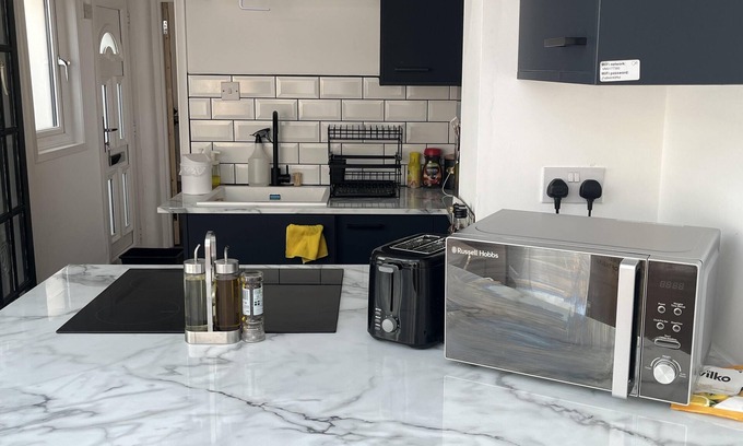 Selhurst Apartment | Newly Refurbished 1-bed Apartment in Croydon Se25