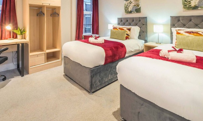 Rushmoor District Apartment | Newly Refurbished Cosy APT for Families/Contractors