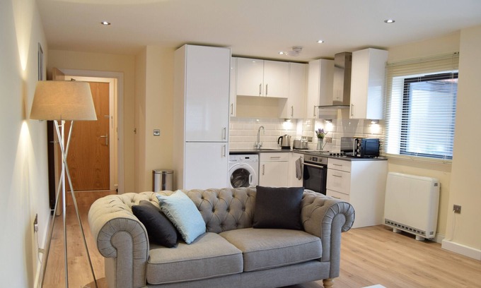 Havering Apartment | Newly refurbished, Greater London. Apartment 12