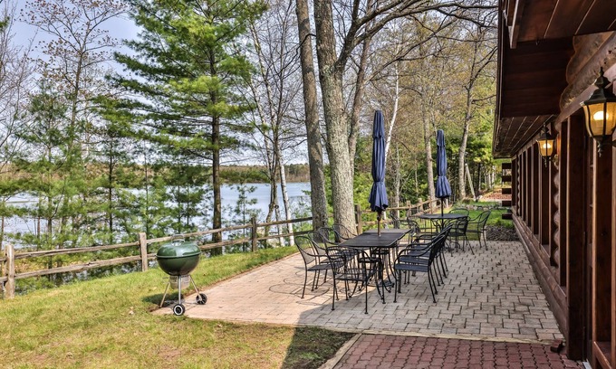Arbor Vitae House | Newly remodeled 8 bedroom on Little Muskie Lake!