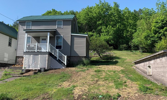 Houghton House | Newly remodeled cozy 3BR/1BA home on a hill, minutes from town.