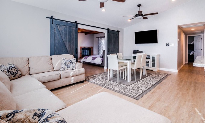 Cardiff-by-the-Sea House | Newly Remodeled House Less than a Mile From the Beach