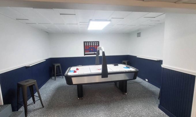 Byrdstown House | Newly Remodeled House with Game Room