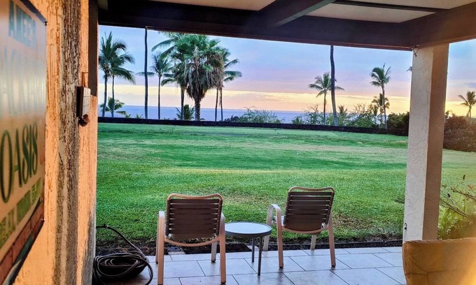 Kahaluu-Keauhou Apartment | Newly Remodeled | Ocean & Golf Views | AC | Lanai