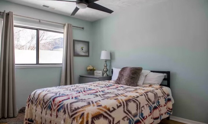 Sugar House Condo | Newly Remodeled Sugar House Unit/Long-STAYS OKAY
