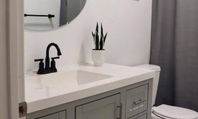 Fresno House | Newly remodeled, spacious home in NW Fresno