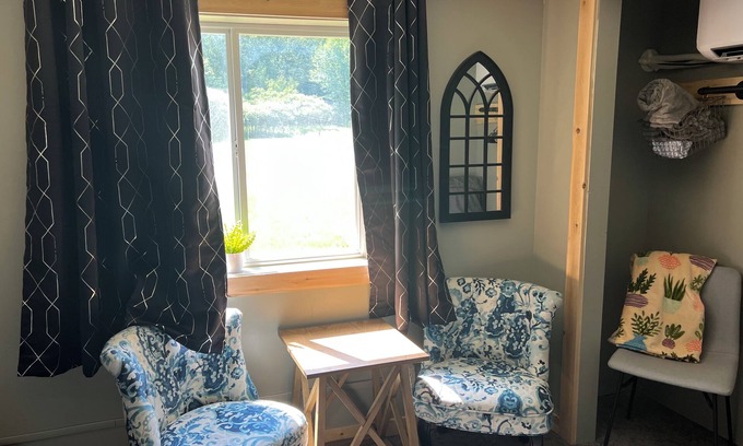 Houghton Lake House | Newly Remodeled! Unit 7 Just minutes from the Lake. One queen bed.