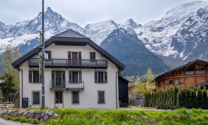 Les Bossons Apartment | Newly renovated apartment with Mont Blanc view