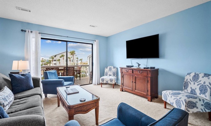 Oceanmarsh Subdivision Condo | Newly Renovated! Pool View and Short Walk to the Beach