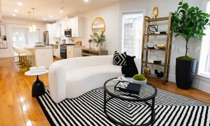Fields Corner West Condo | Newly renovated 2 bedroom 2 bath condo