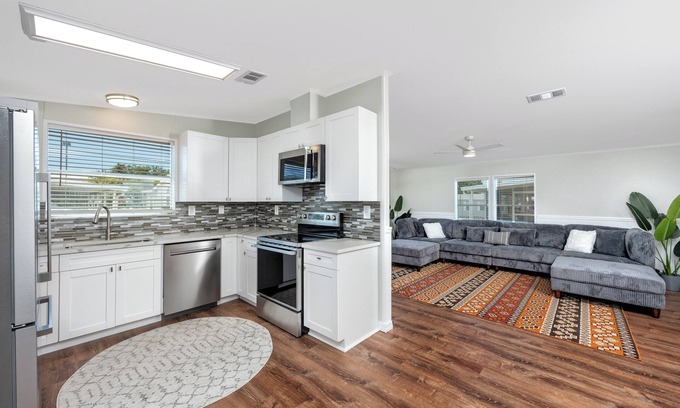 St. Petersburg - Clearwater House | Newly Renovated 2 Bed/2 Bath SF Home - 55+ Gated Community w/TONS of Ammenities