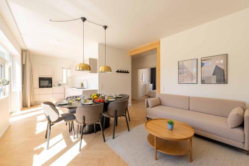 Norrebro Apartment | Newly Renovated 2BR with Balcony