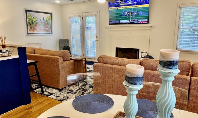 Auburn House | NEWLY RENOVATED, 3 blocks from AU, Game Day House “Caddy’s Shack”