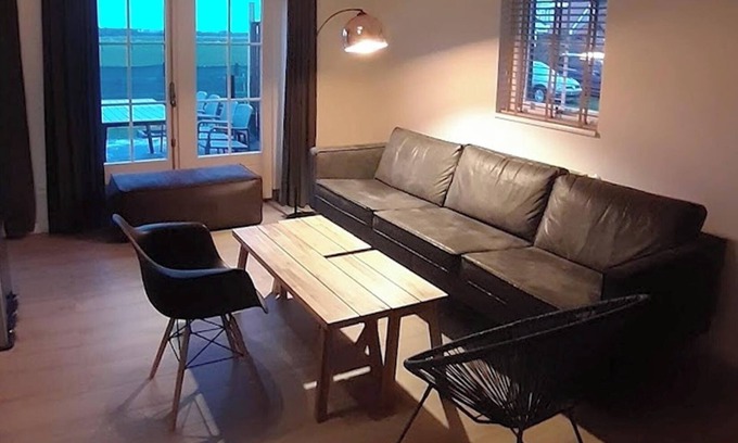 Hollum Apartment | Newly renovated apartments on large grounds