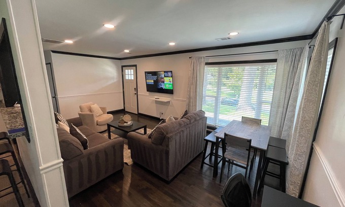 Candler-McAfee House | Newly Renovated Atlanta Getaway