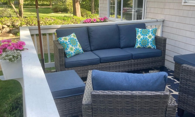 Rockport House | Newly renovated! Beautiful private cottage in quiet area near Old Garden Beach.