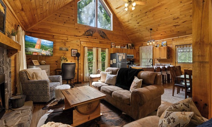 Sevierville Cabin | Newly Renovated Cabin w/Hot Tub, Lake & BBQ!