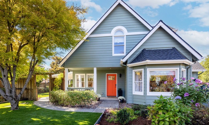 Eugene House | Newly renovated, centrally located home with private gate, RV parking & Hot Tub