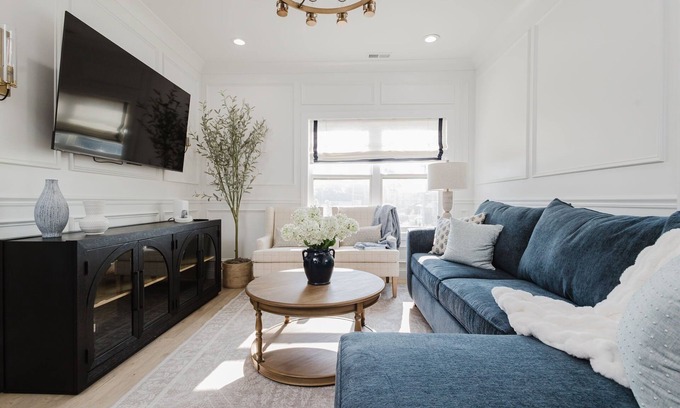 Northeast South Bend Condo | Newly renovated condo on Notre Dame Ave, steps from the Golden Dome! Sleeps 4-6!