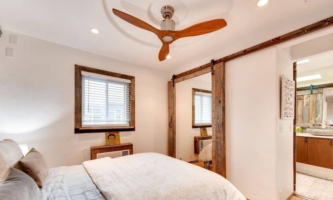 Melrose Apartment | Newly Renovated Condo + Pool: Minutes to Downtown