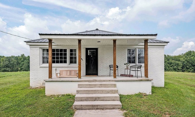 Celina Cottage | Newly renovated cottage near Dale Hollow Lake!