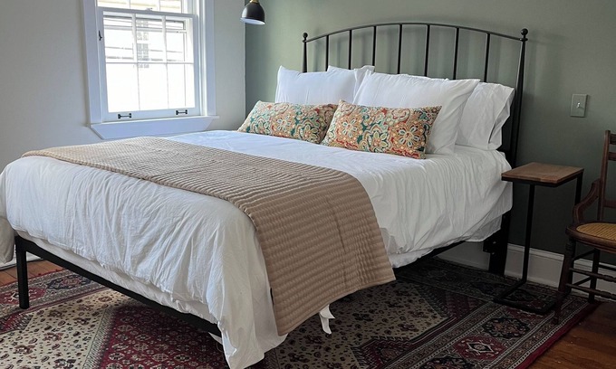 Naval Academy House | Newly Renovated Downtown Annapolis Charm - Game Room, Patio