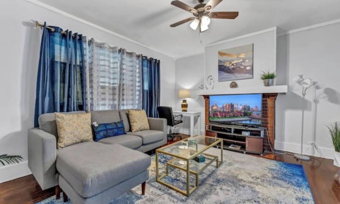 North Buffalo House | Newly Renovated G. Floor House:3 Bedrooms with Living Dining & Large Kitchen